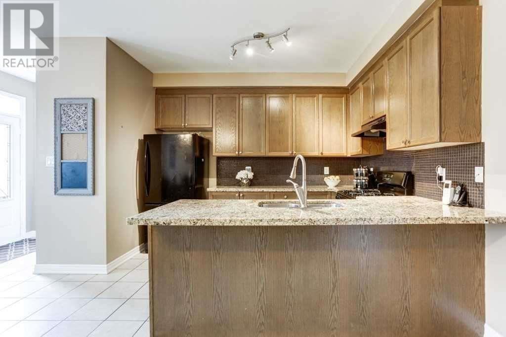 6936 14th Ave, Markham, Ontario  L6B 0G6 - Photo 8 - N4582820