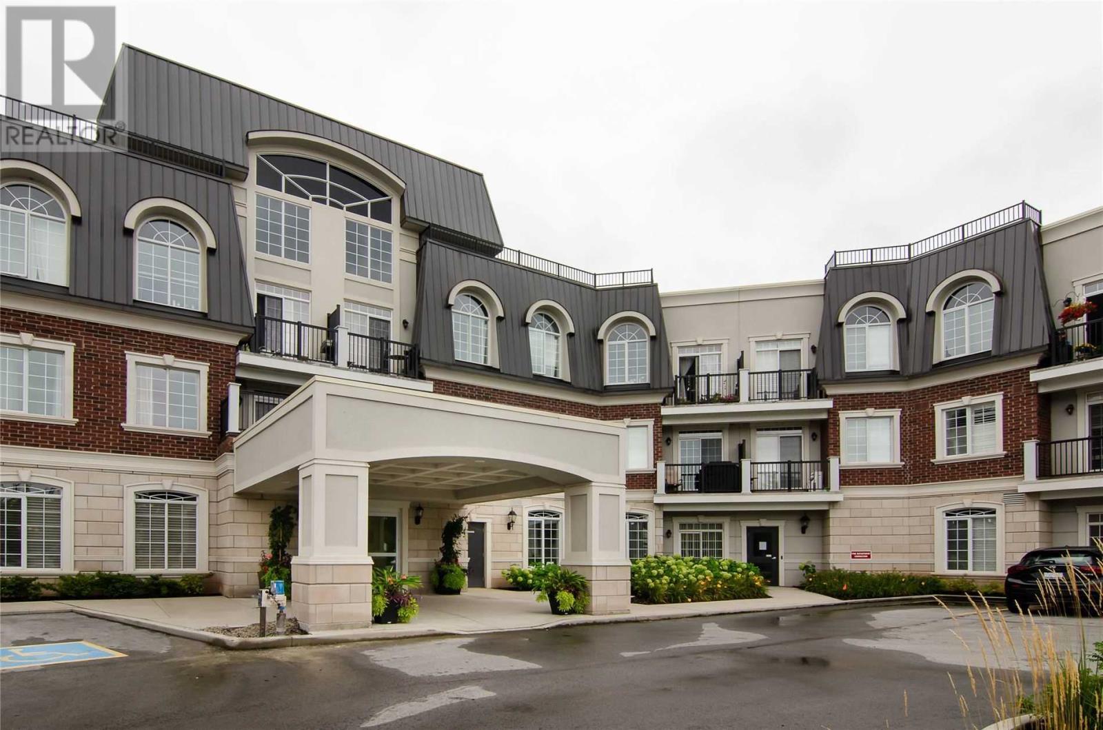 #301 -2300 UPPER MIDDLE RD W, oakville, Ontario