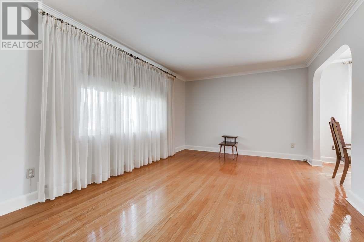 12 Frost St, Toronto, Ontario  M9W 1Y6 - Photo 3 - W4583267