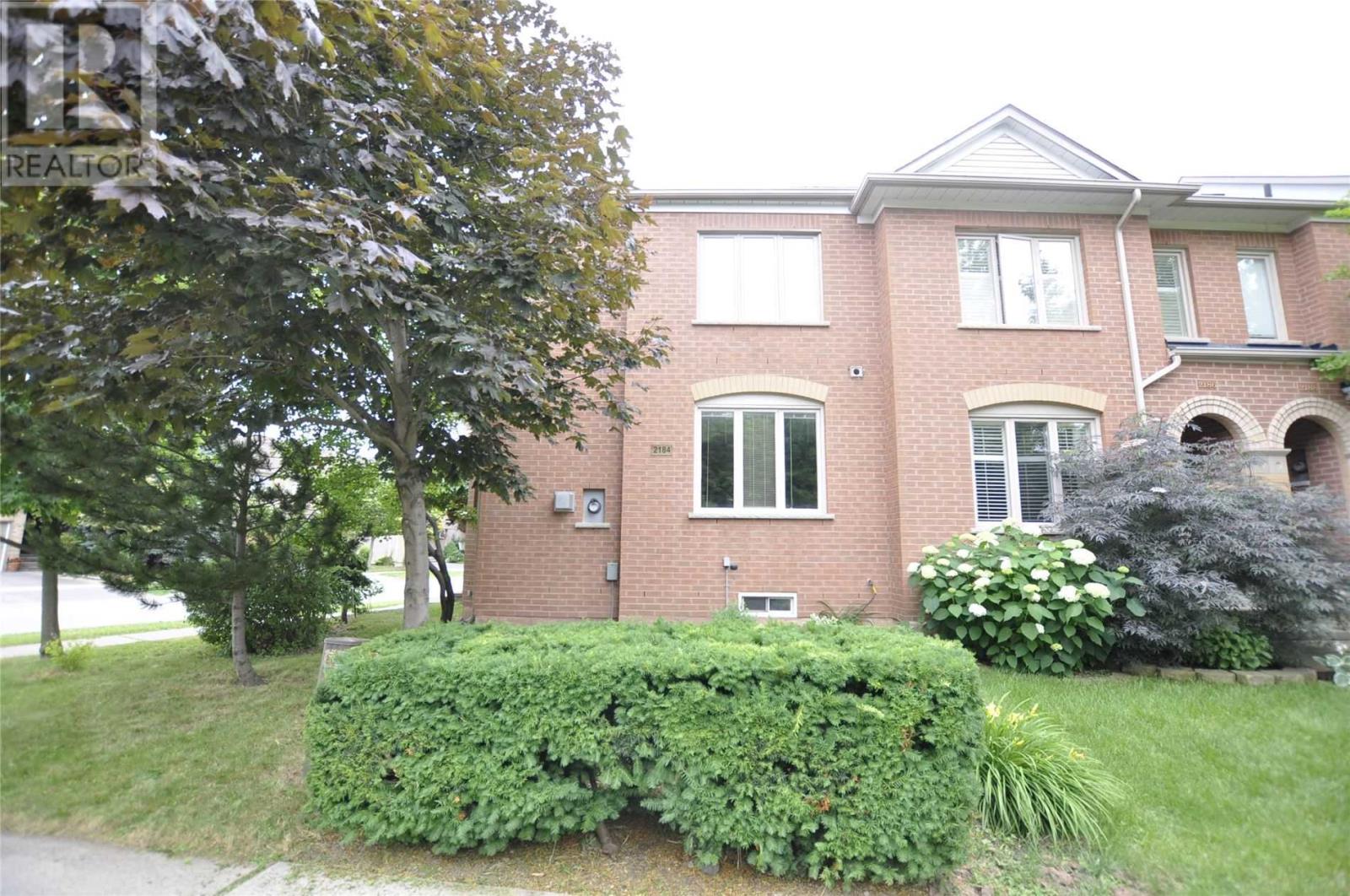 2184 Westoak Trails Blvd, Oakville, Ontario  L6M 3L3 - Photo 2 - W4583371