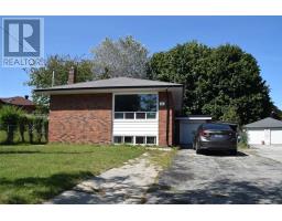 11 SHAWFORD CRES, toronto, Ontario