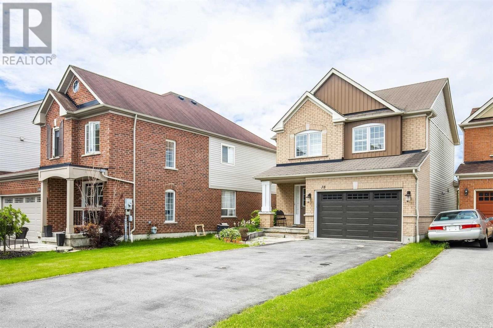 38 LONSDALE CRT, whitby, Ontario