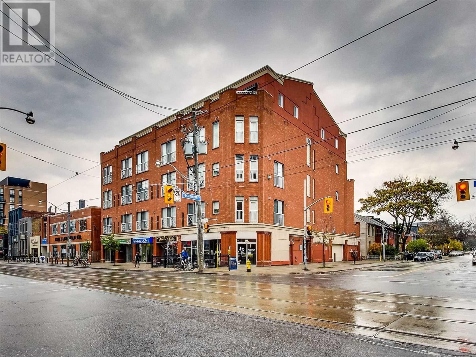 #207 -766 KING ST, toronto, Ontario