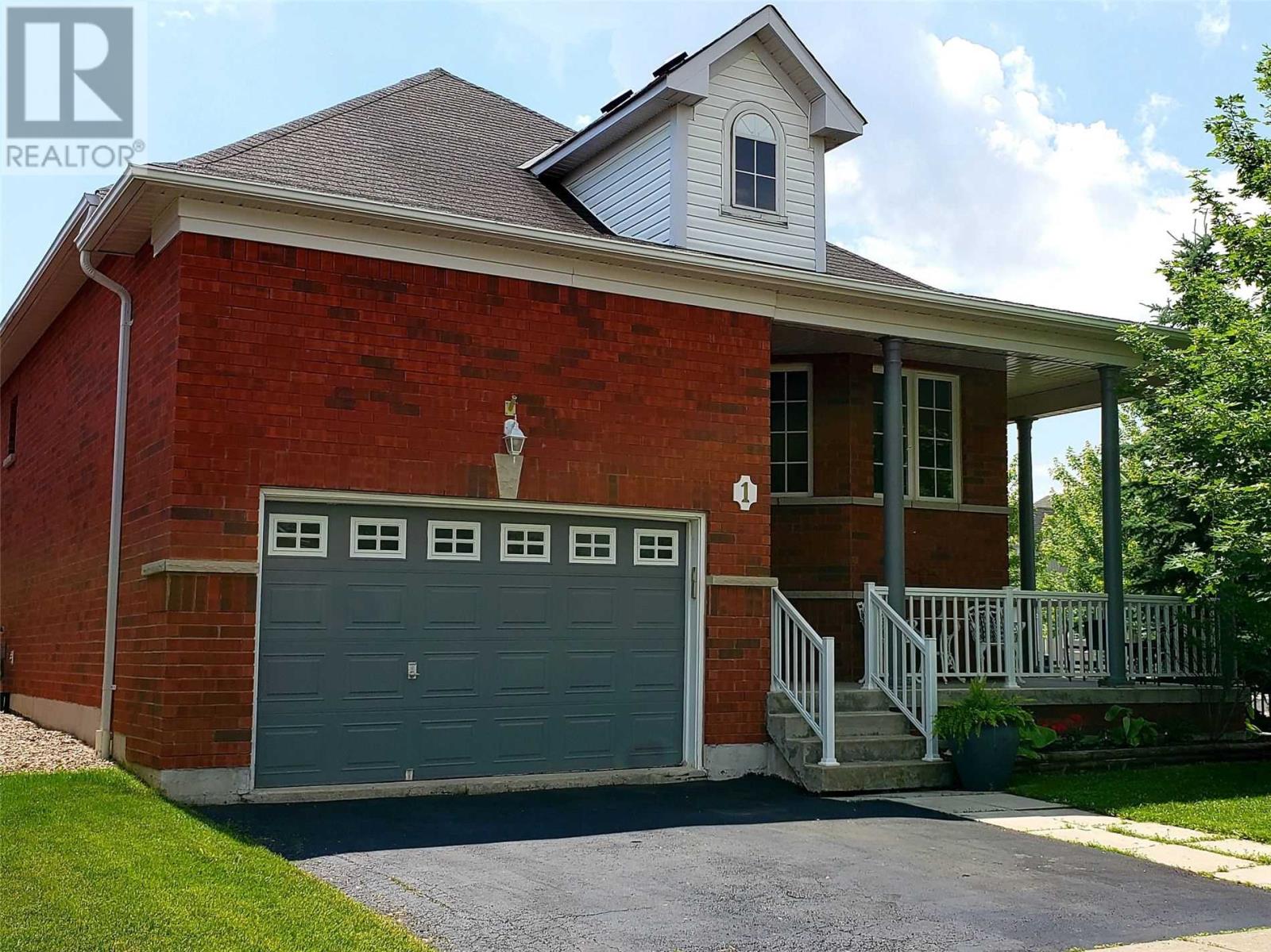 1 HAWSTEAD CRES, whitby, Ontario