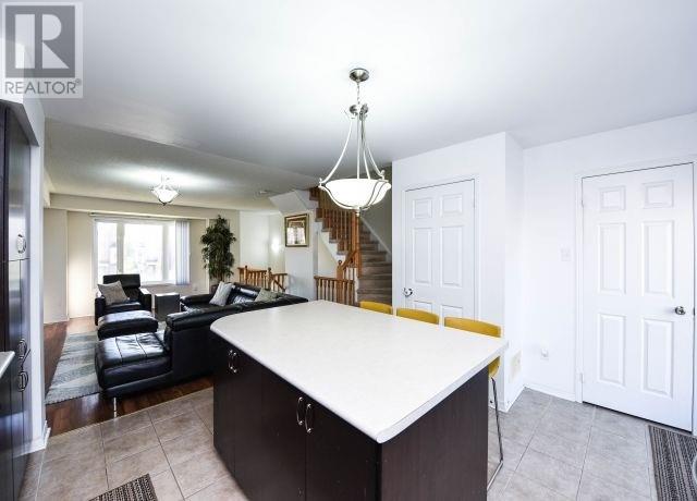 #57 -60 Fairwood Circ, Brampton, Ontario  L6R 0Y6 - Photo 2 - W4584872