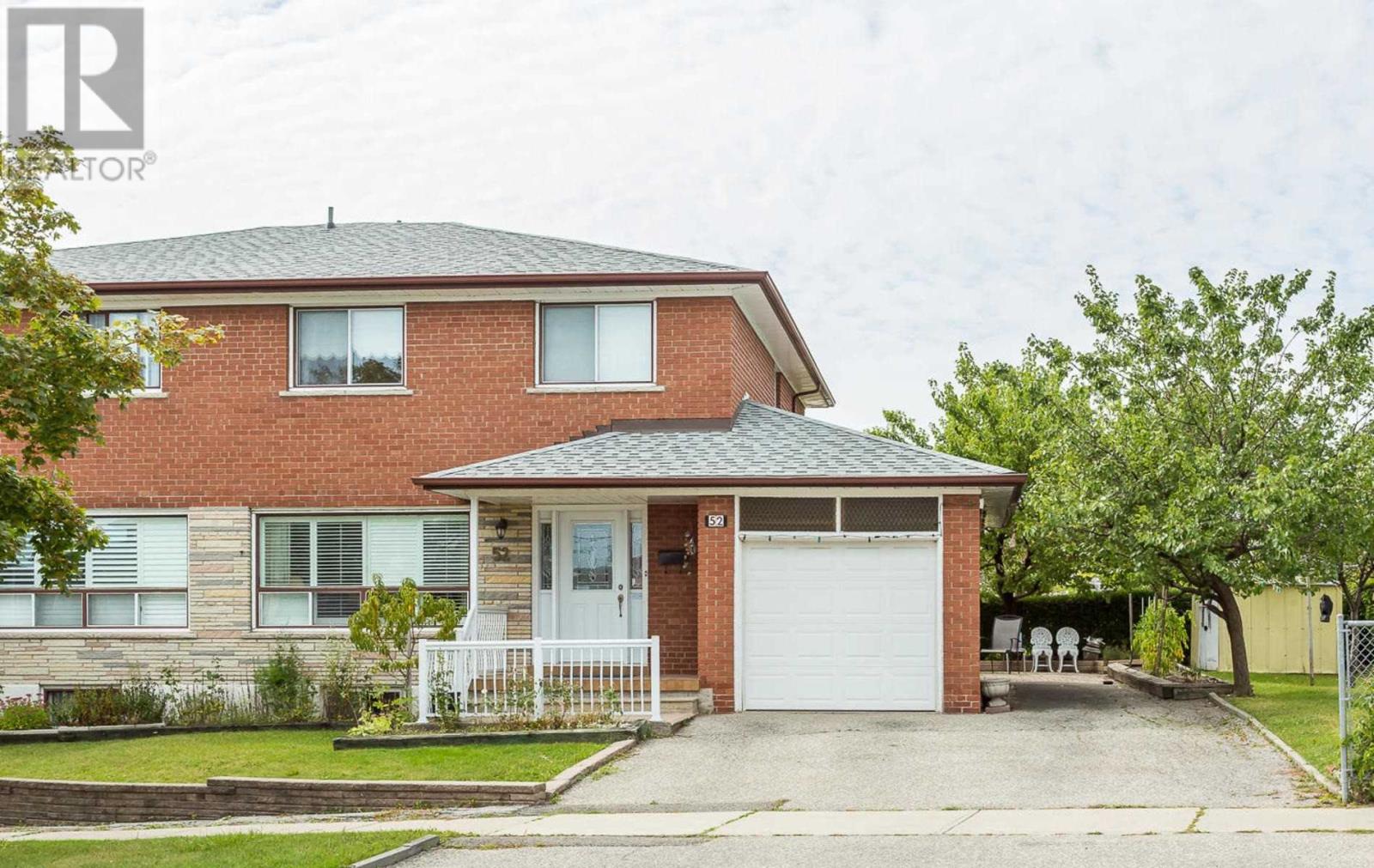 52 Ardwick Blvd, Toronto, Ontario  M9M 1W1 - Photo 1 - W4585700