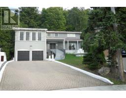 14 VENUS CRT, hamilton, Ontario