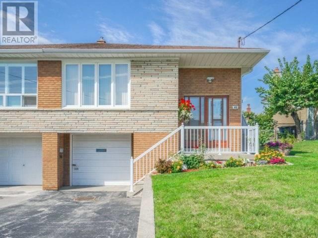 40 Fallingdale Cres, Toronto, Ontario  M3J 1C5 - Photo 1 - W4586348