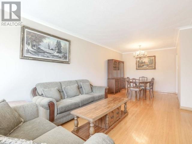 40 Fallingdale Cres, Toronto, Ontario  M3J 1C5 - Photo 3 - W4586348