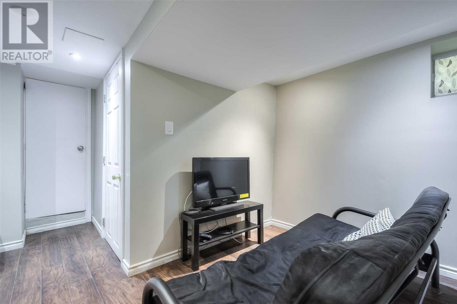 7 Humber Blvd S, Toronto, Ontario  M6N 2H2 - Photo 14 - W4586658