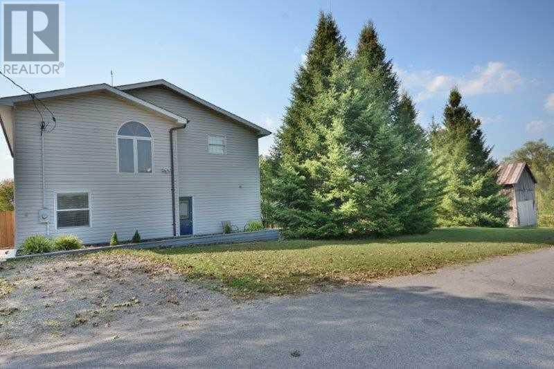 4 MILL POND LANE, georgina, Ontario