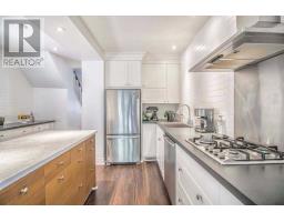 24 ROCKCLIFFE BLVD, toronto, Ontario