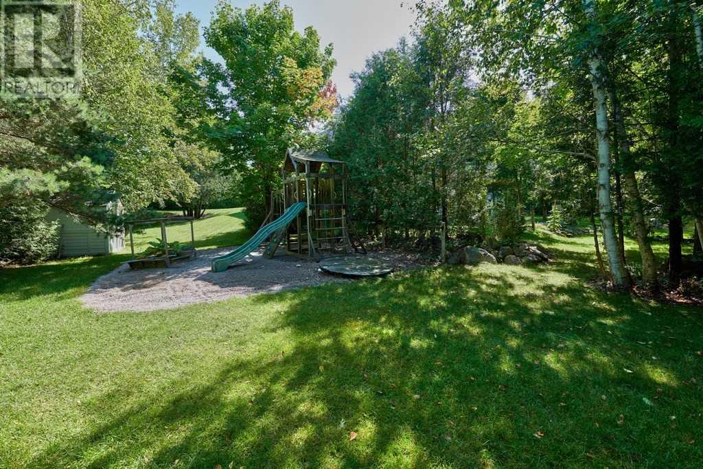 4 Forest Wood Lane, Oro-Medonte, Ontario  L0L 1T0 - Photo 10 - S4587811