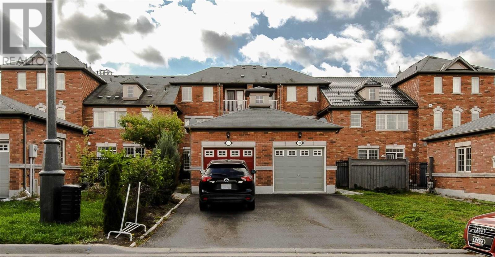 71 Zokol Dr, Aurora, Ontario  L4G 0B7 - Photo 1 - N4588389