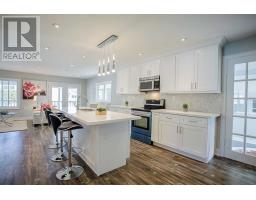 30 RIVER DR, east gwillimbury, Ontario