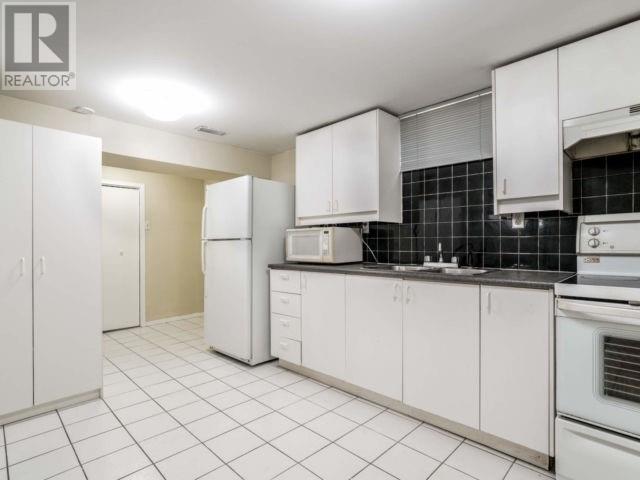 204 Jeffcoat Dr, Toronto, Ontario  M9W 3C9 - Photo 17 - W4589332