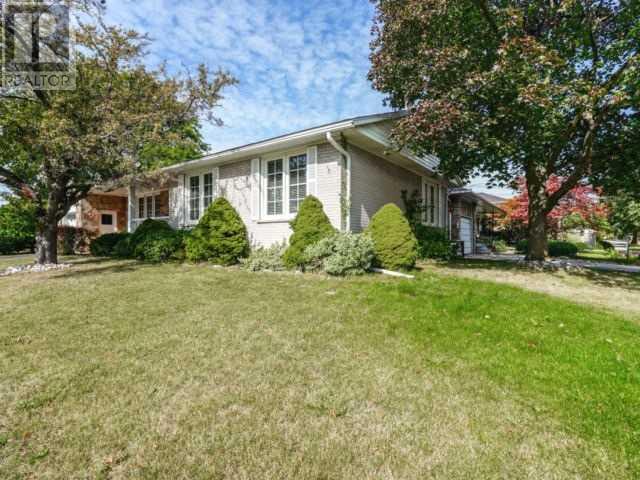 204 Jeffcoat Dr, Toronto, Ontario  M9W 3C9 - Photo 20 - W4589332