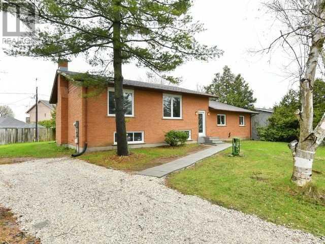 685 6th Line, Innisfil, Ontario  L9S 4P9 - Photo 2 - N4589937