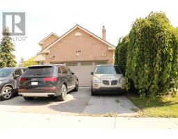 266 RAVENSCROFT RD, ajax, Ontario