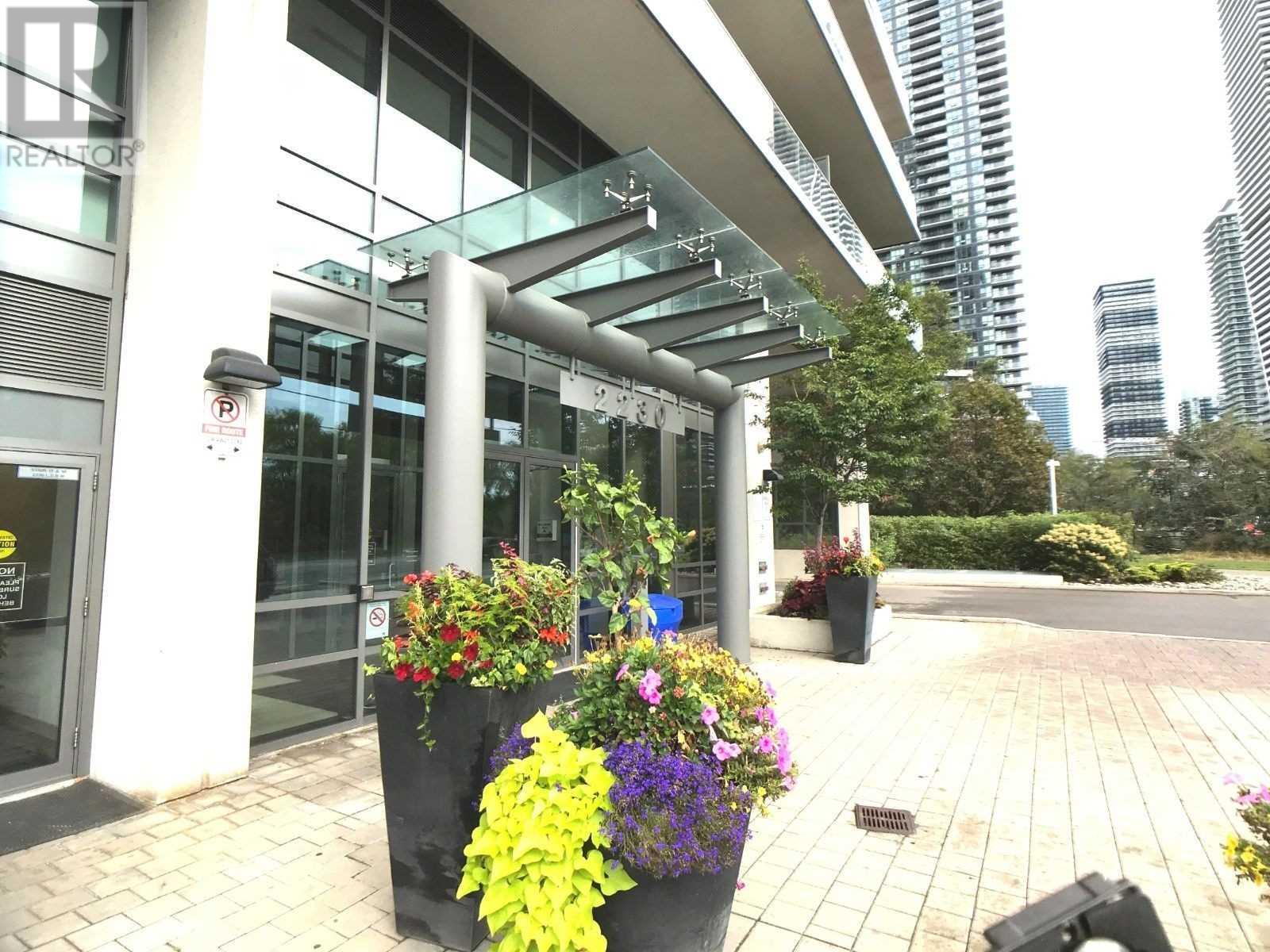 #1505 -2230 Lakeshore Blvd W, Toronto, Ontario  M8V 0B2 - Photo 2 - W4593616