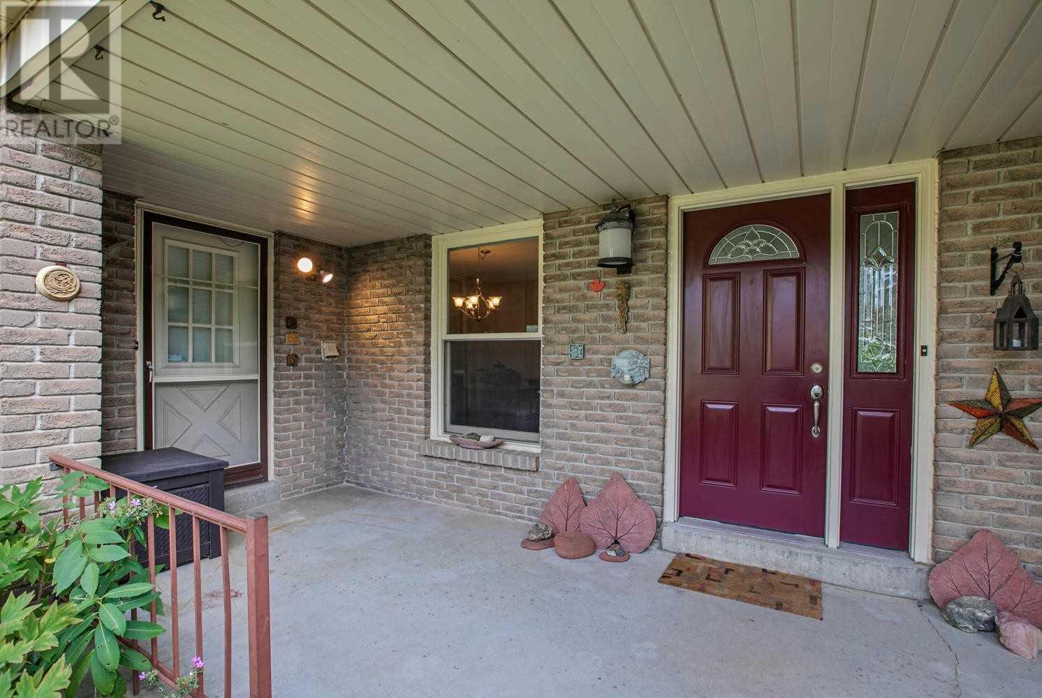 17 Valley Mills Rd, East Gwillimbury, Ontario  L0G 1M0 - Photo 3 - N4593997