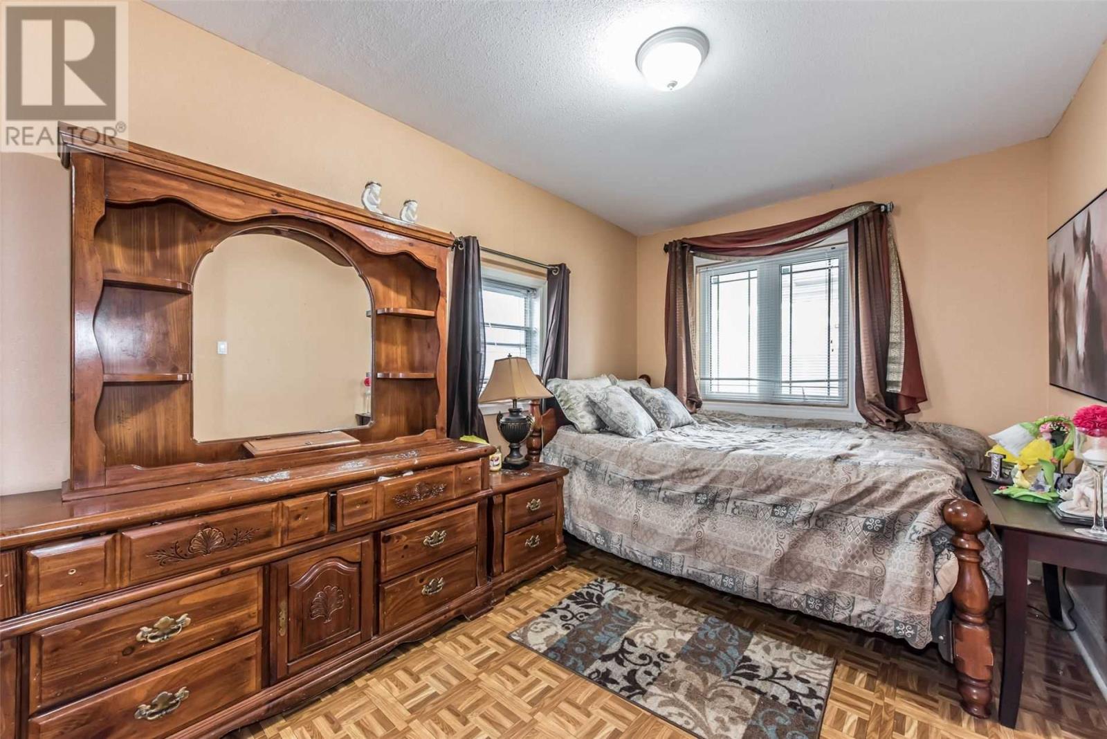 141 Hatherley Rd, Toronto, Ontario  M6E 1W6 - Photo 6 - W4593871