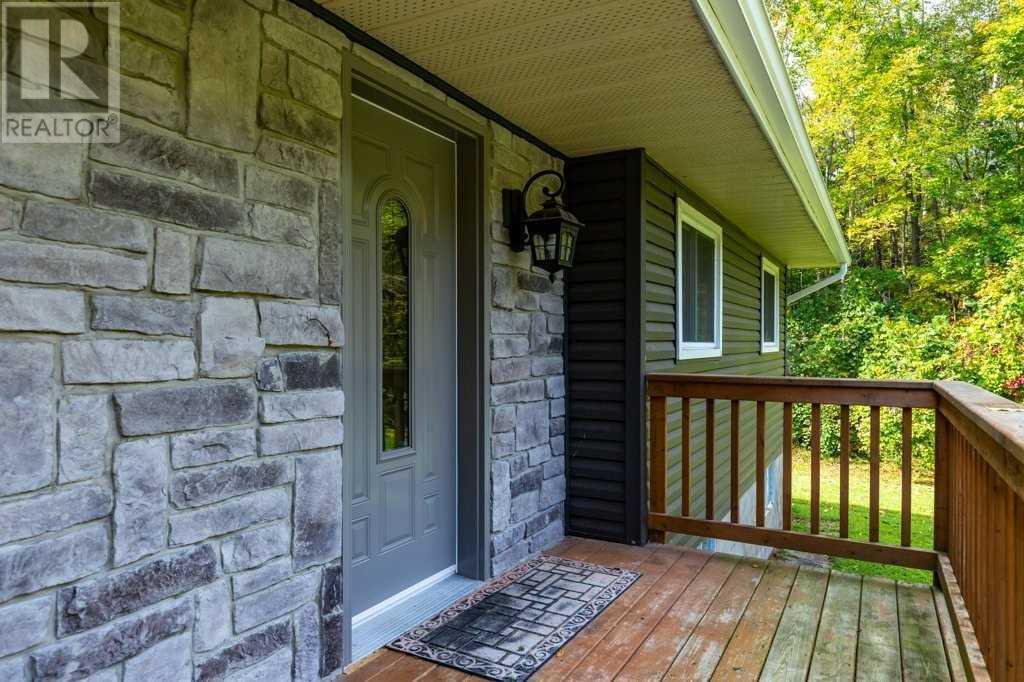 7 Juniper Isle Rd, Kawartha Lakes, Ontario  K0M 1N0 - Photo 2 - X4594446