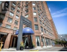 #1821 -633 BAY ST, toronto, Ontario