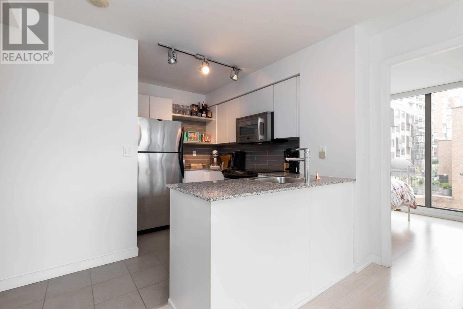 #307 -33 Lombard St, Toronto, Ontario  M5C 3H8 - Photo 8 - C4595277