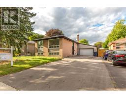 24 WOODGROVE DR, toronto, Ontario