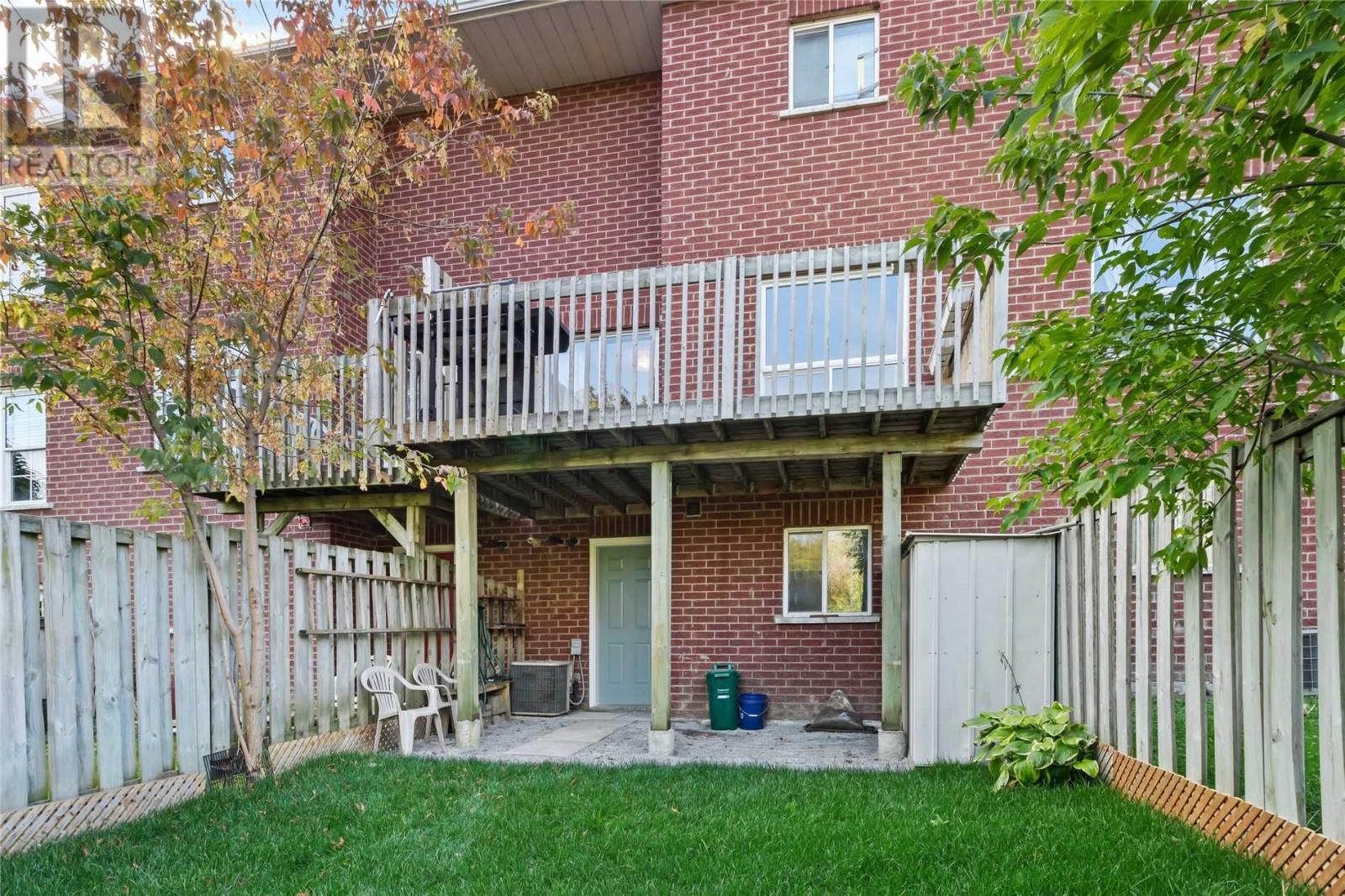 597 Bondi Ave, Newmarket, Ontario  L3Y 8R7 - Photo 4 - N4595247