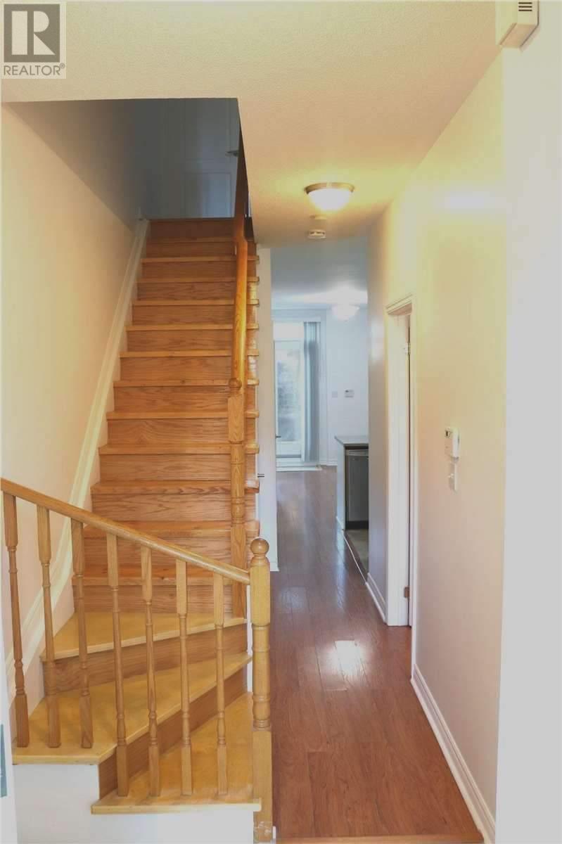 10 Connolly St, Toronto, Ontario  M6N 5G3 - Photo 2 - W4595308