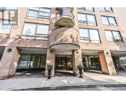 #301 -96 FIFESHIRE RD, toronto, Ontario