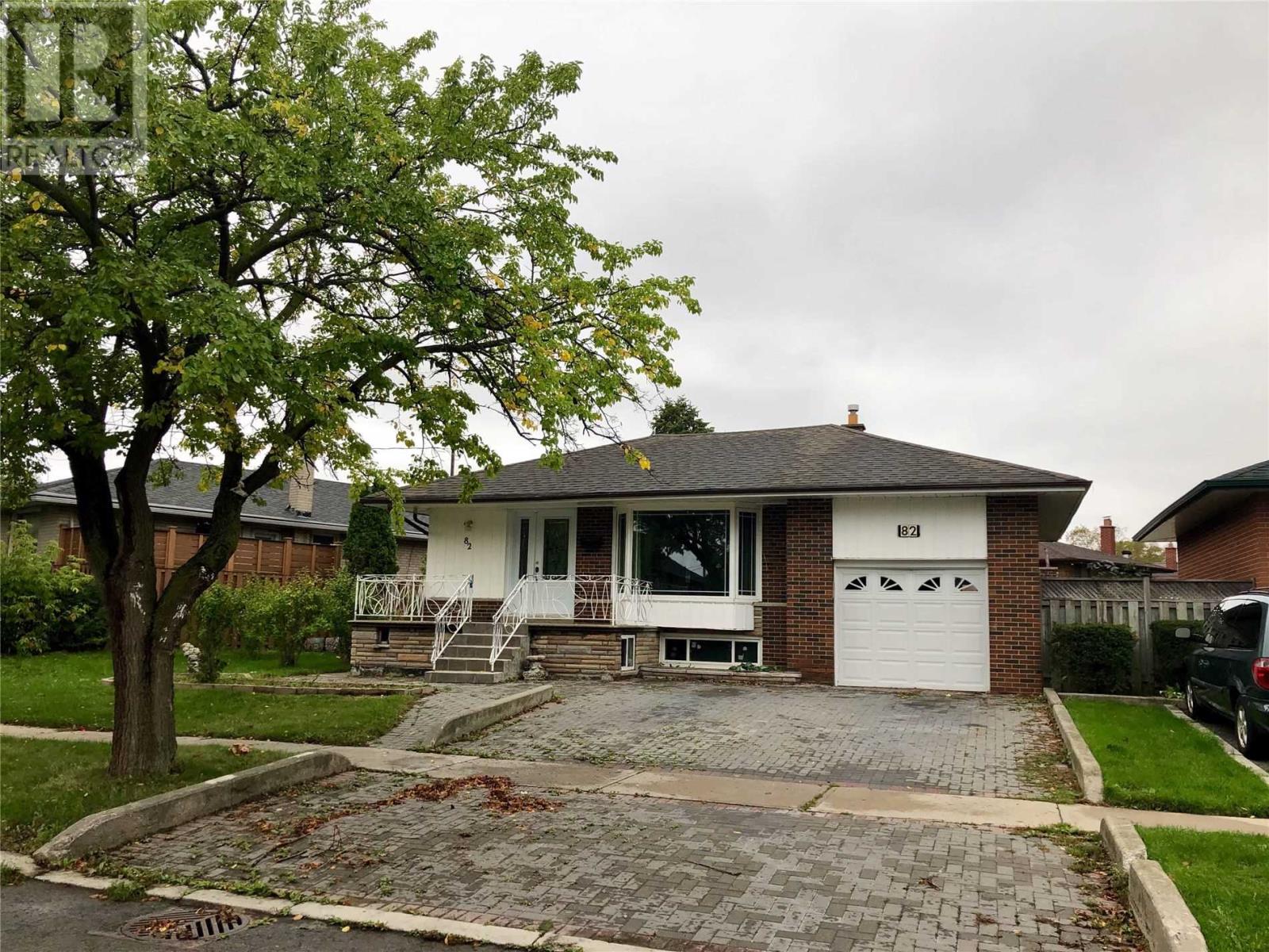 82 Allanford Rd, Toronto, Ontario  M1T 2N5 - Photo 2 - E4596405