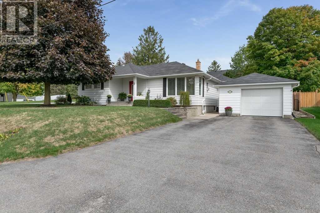 5 Cook Ave, Innisfil, Ontario  L0L 1L0 - Photo 1 - N4596455