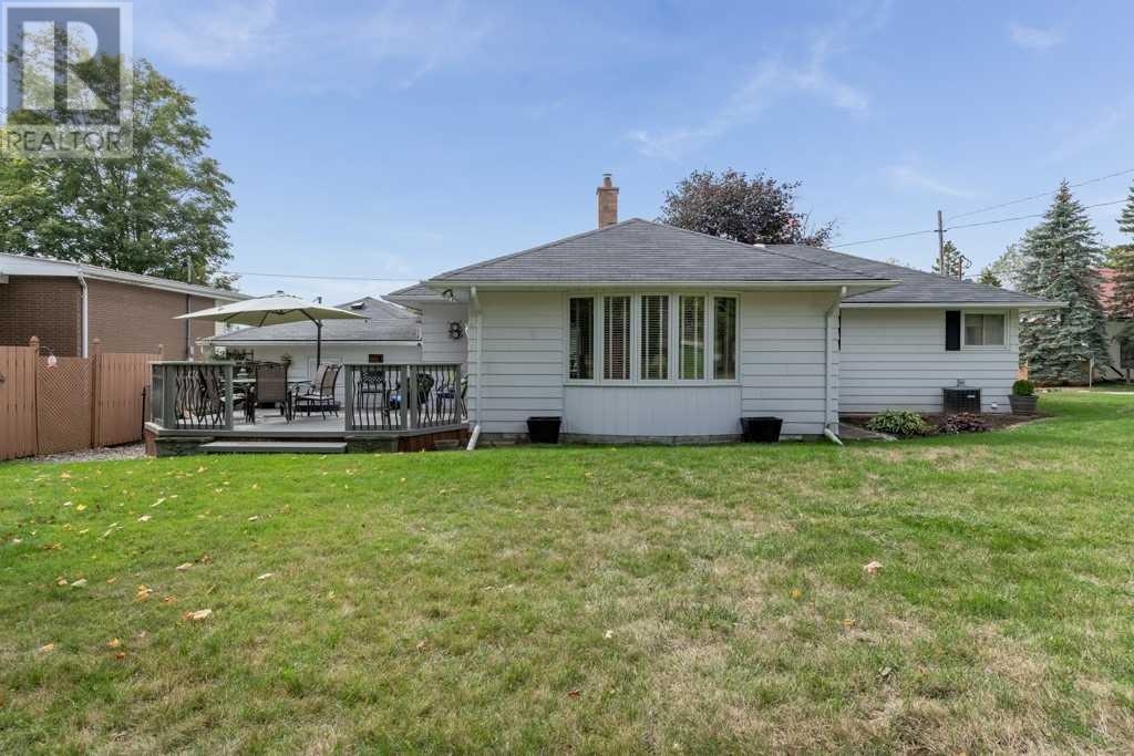 5 Cook Ave, Innisfil, Ontario  L0L 1L0 - Photo 19 - N4596455