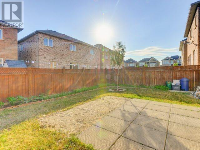 32 Ansbury Dr, Brampton, Ontario  L7A 3S9 - Photo 19 - W4596001