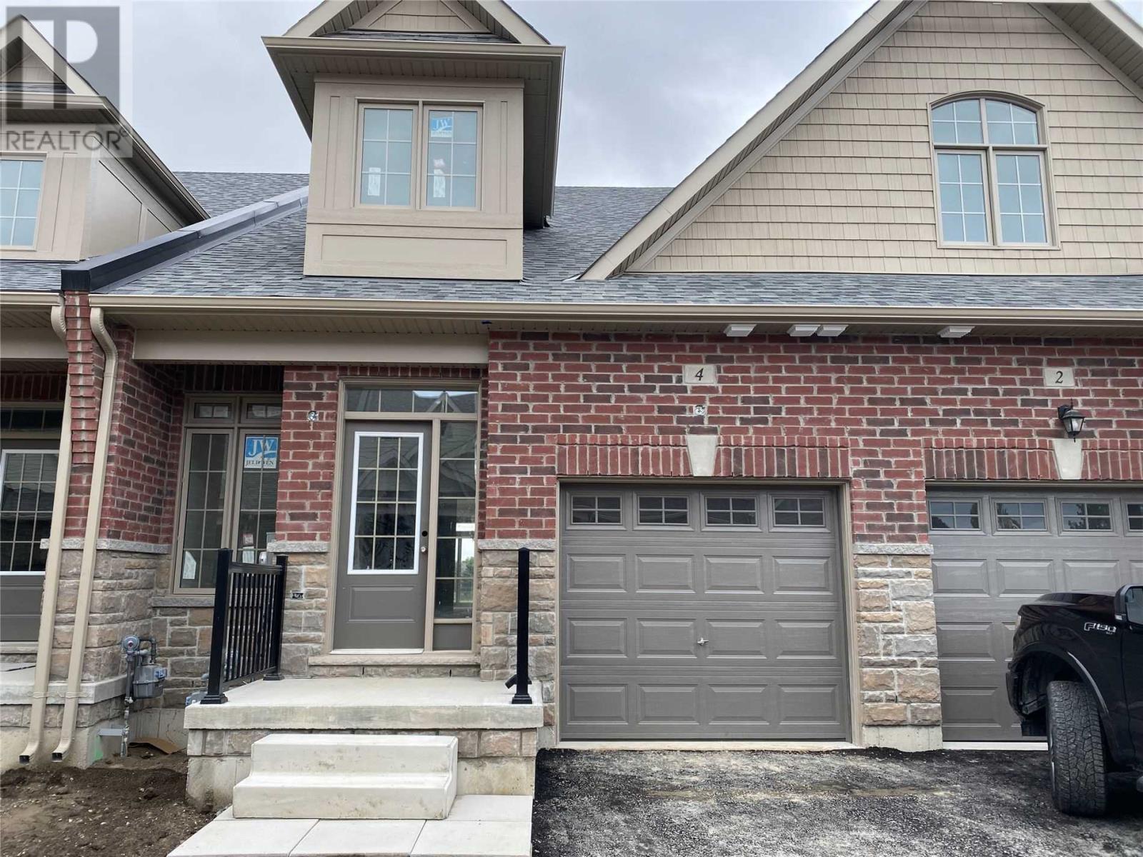 4 Pasquale Lane, East Gwillimbury, Ontario  L0G 1M0 - Photo 2 - N4597356