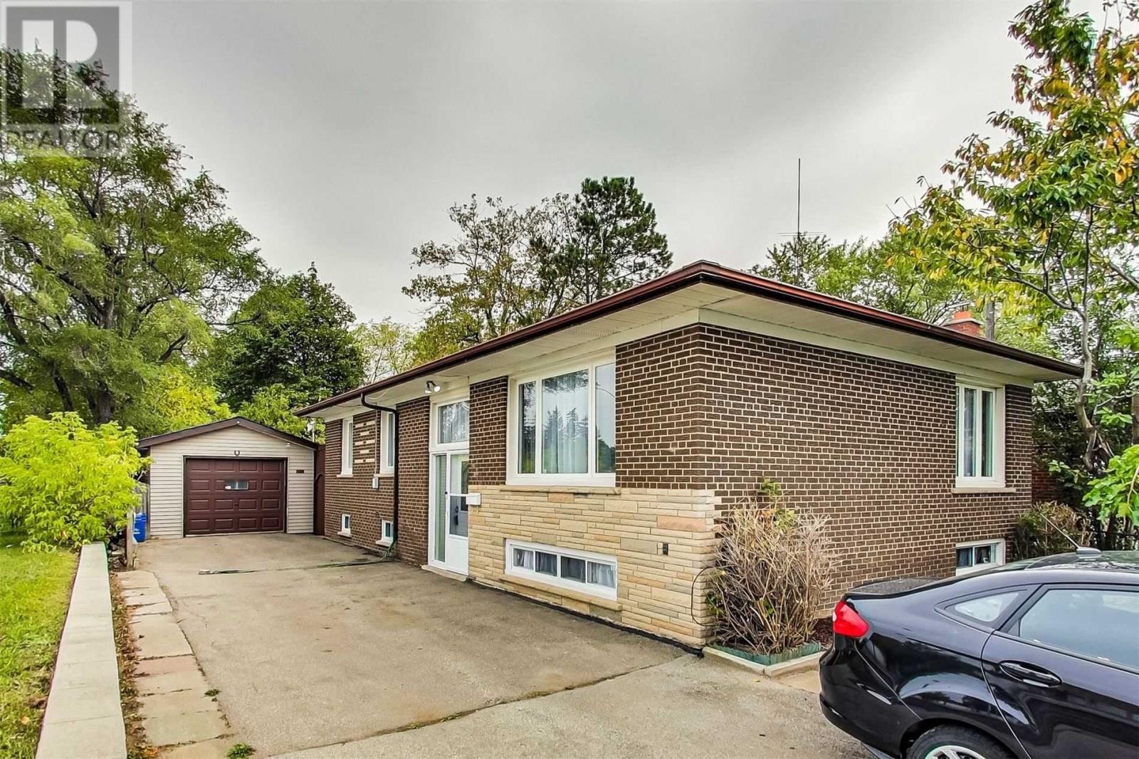 531 Elgin Mills Rd E, Richmond Hill, Ontario  L4C 3B1 - Photo 1 - N4598812