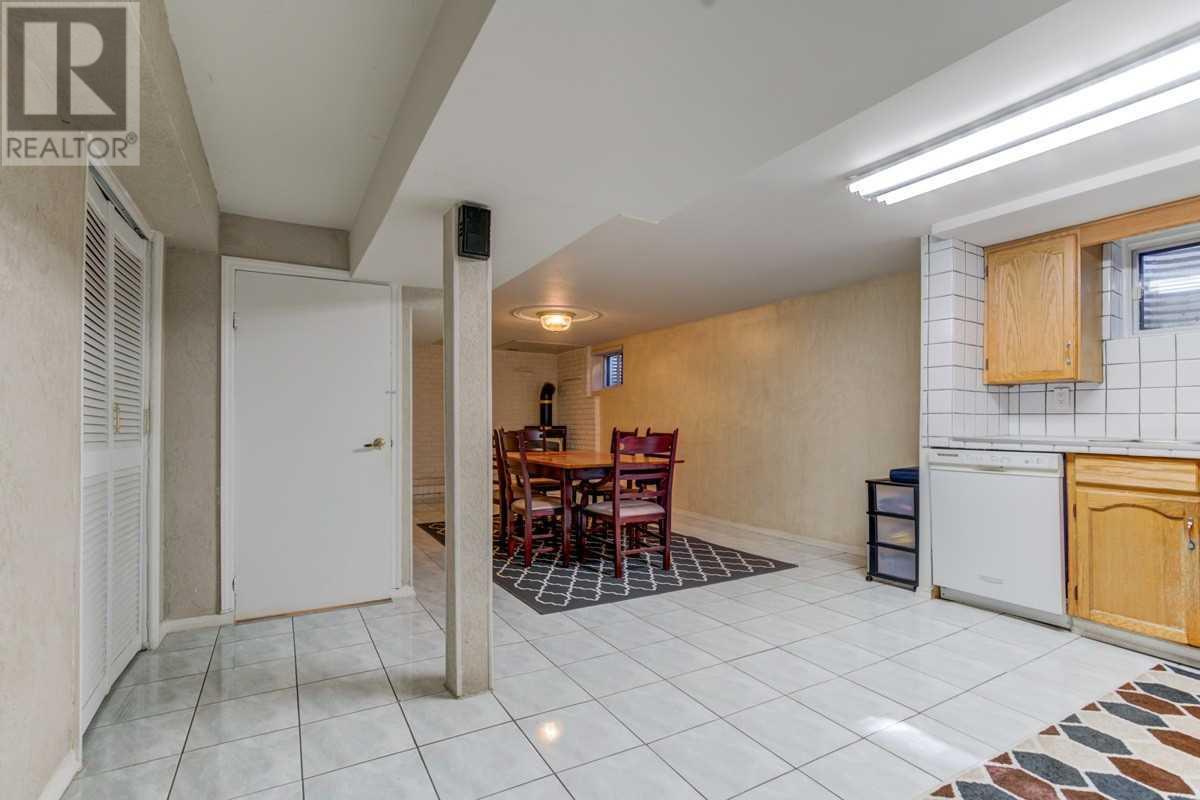 40 Dolores Rd, Toronto, Ontario  M3L 2A9 - Photo 12 - W4598834