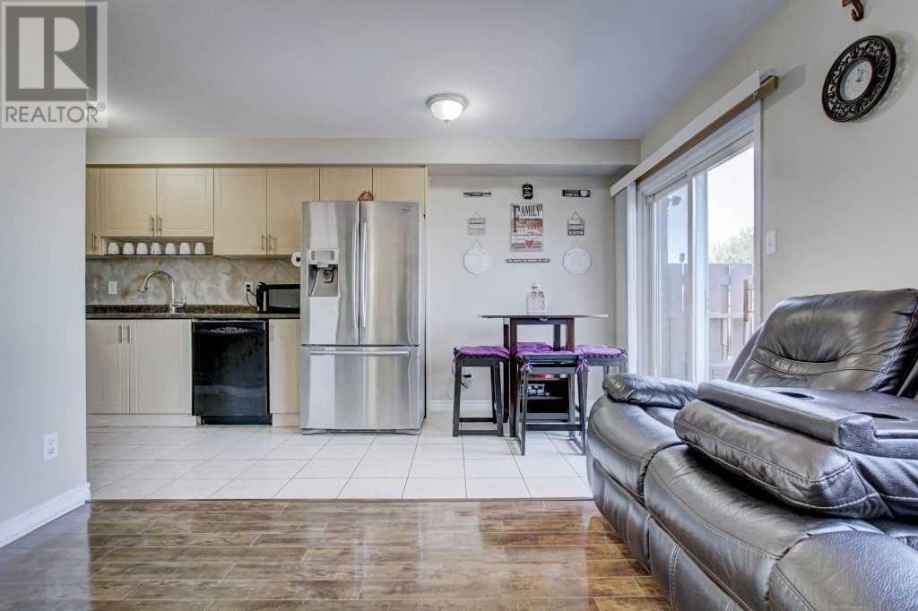 37 Milkweed Cres, Brampton, Ontario  L7A 2G5 - Photo 6 - W4598951