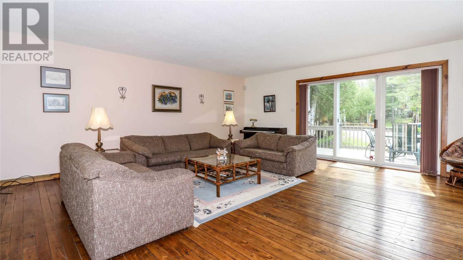 14 Elizabeth Dr, Wasaga Beach, Ontario  L9Z 2P6 - Photo 11 - S4599938