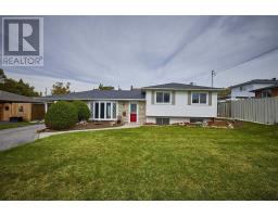 1188 WAKEFIELD CRES, oshawa, Ontario