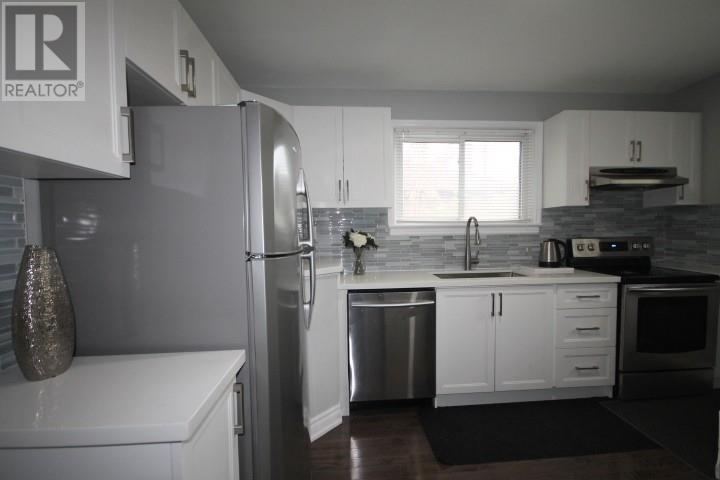 332 Lasalle Ave, Oshawa, Ontario  L1H 5Y6 - Photo 3 - E4600136