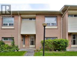 #8 -695 BIRCHMOUNT RD, toronto, Ontario