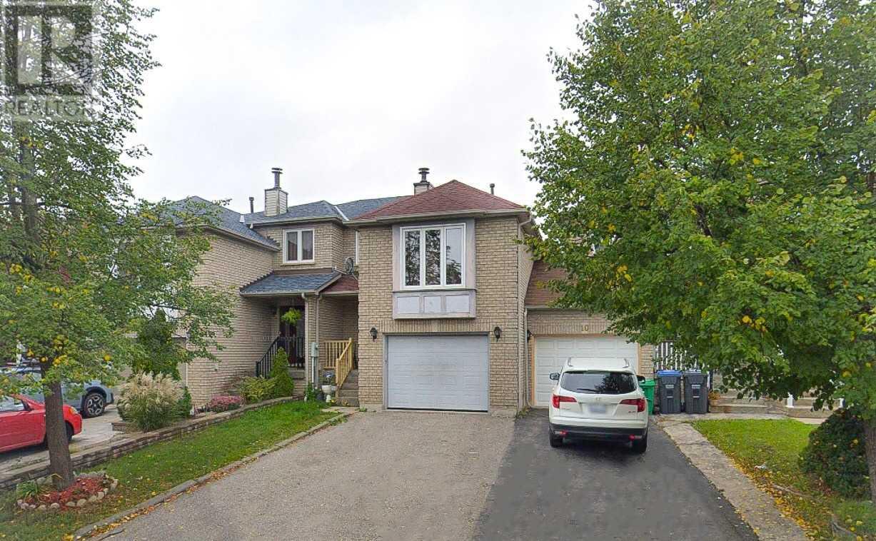 8 WOODSTREAM AVE, brampton, Ontario