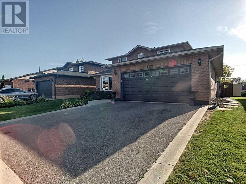 162 Valera Dr, Hamilton, Ontario  L8E 4Y7 - Photo 2 - X4601313