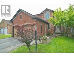 1 CROFT CRT, whitby, Ontario