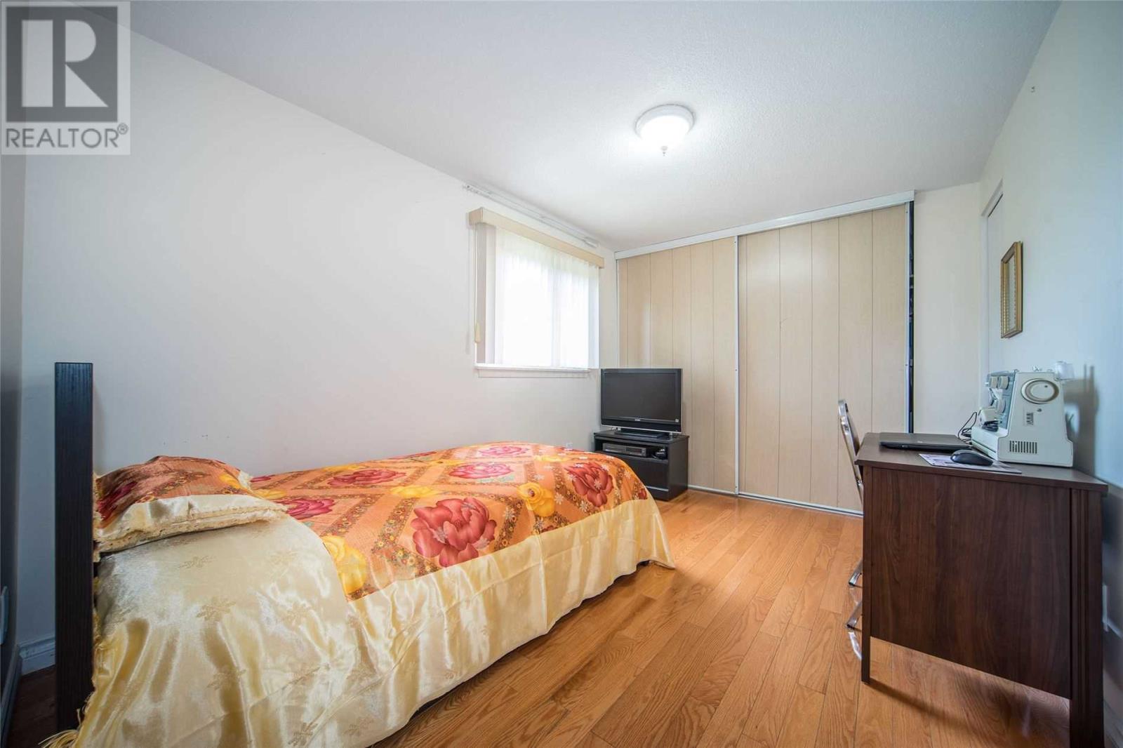 9 United Sq, Toronto, Ontario  M1B 2B9 - Photo 13 - E4602596