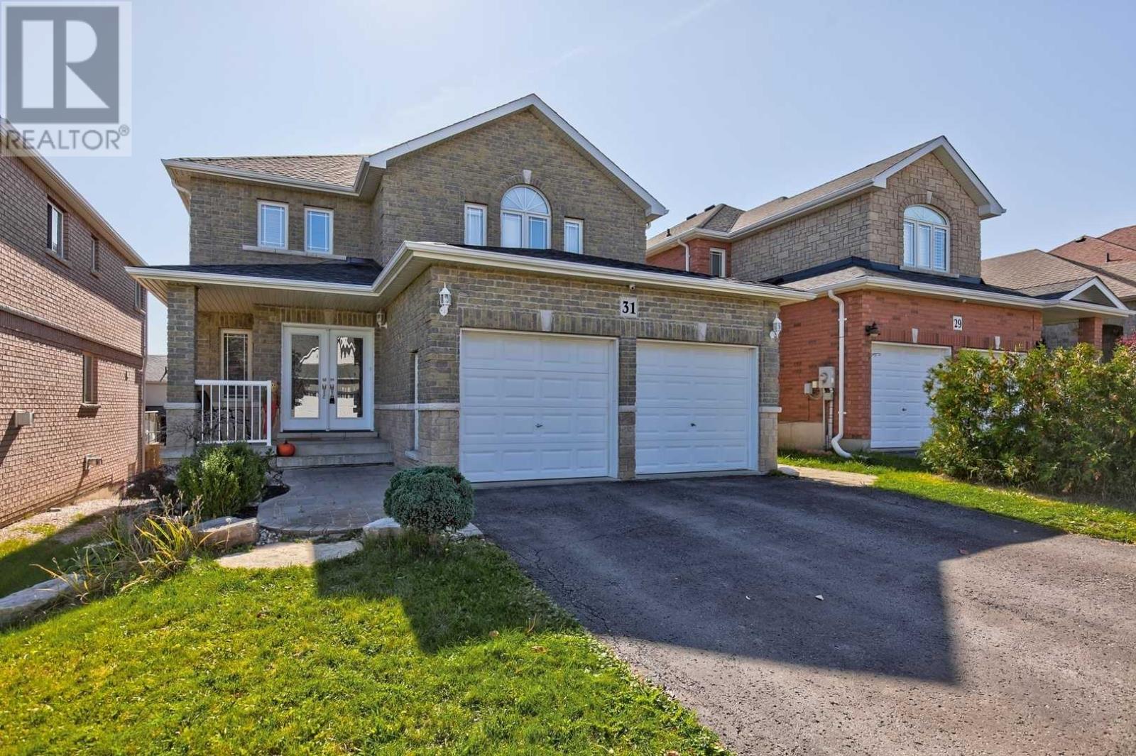 31 Highland Terr, Bradford West Gwillimbury, Ontario  L3Z 3E9 - Photo 1 - N4603379